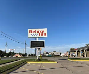 Photo 2 - Deluxe Inn Capital O Nebraska City I 29