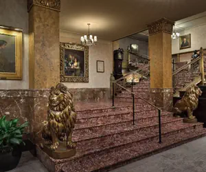 Photo 4 - The Pfister Hotel