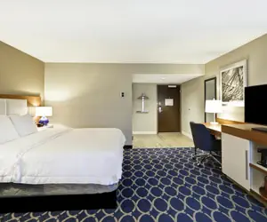 Photo 5 - Hampton Inn Auburn