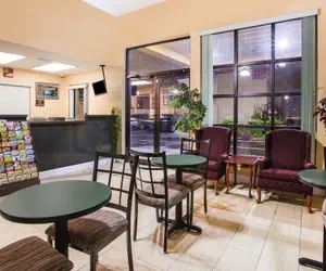 Photo 2 - Howard Johnson by Wyndham Panama City