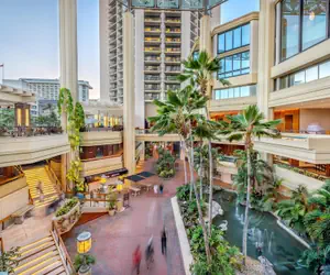 Photo 5 - Hyatt Regency Waikiki Beach Resort & Spa