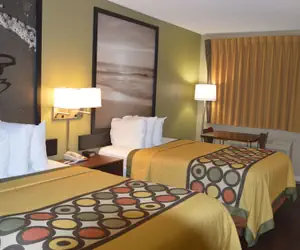 Photo 4 - Super 8 by Wyndham Monticello