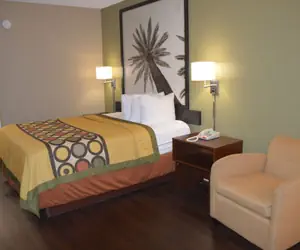Photo 5 - Super 8 by Wyndham Monticello