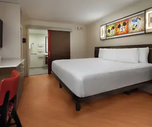 Photo 4 - Disney's All-Star Movies Resort