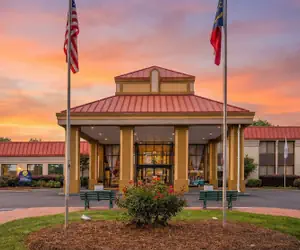 Photo 2 - Village Inn Clemmons/Winston Salem, Trademark by Wyndham