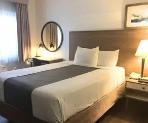 Photo 4 - San Diego Downtown Lodge