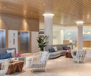 Photo 3 - The Singer Oceanfront Resort, Curio Collection by Hilton