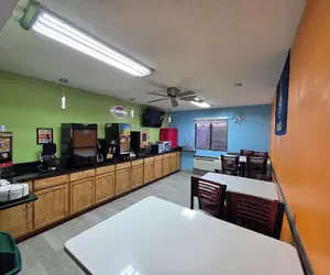 Photo 2 - Super 8 by Wyndham Emporia