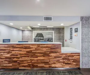 Photo 3 - Hampton Inn Oakland-Hayward