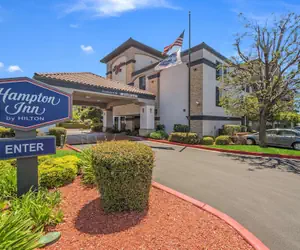 Photo 2 - Hampton Inn Oakland-Hayward