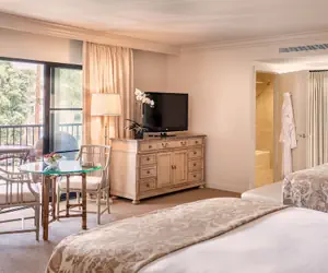 Photo 4 - Santa Barbara Inn