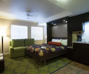 Photo 4 - London Bridge Resort