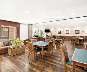 Photo 4 - Best Western Newberry Station