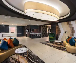 Photo 4 - Hilton Garden Inn Los Angeles/Hollywood