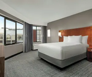 Photo 3 - Courtyard by Marriott San Francisco Fisherman's Wharf