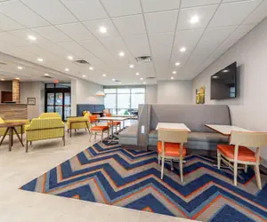 Photo 3 - Hampton Inn Winchester N/Conference Center, VA
