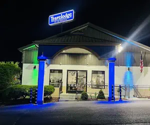 Photo 2 - Travelodge by Wyndham Wytheville
