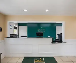 Photo 3 - Quality Inn & Suites Greensboro near Lake Oconee