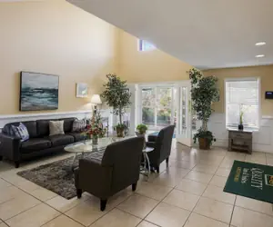 Photo 4 - Quality Inn & Suites Greensboro near Lake Oconee