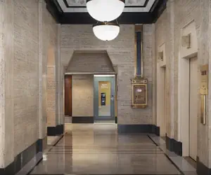 Photo 4 - Hampton Inn Indianapolis Downtown Across from Circle Centre