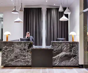 Photo 3 - Elan Hotel