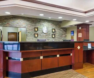 Photo 3 - Comfort Inn & Suites Hutchinson