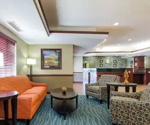 Photo 4 - Comfort Inn & Suites Hutchinson