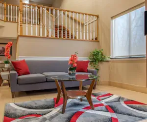 Photo 4 - Quality Inn Bloomington near University