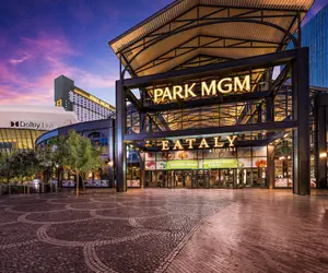 Photo 2 - Park MGM Las Vegas
