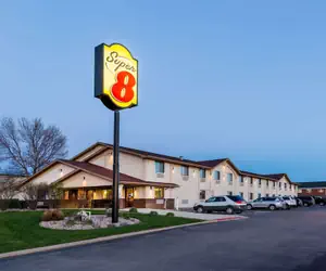 Photo 2 - Super 8 by Wyndham Spirit Lake/Okoboji