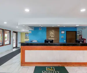 Photo 3 - Quality Inn Sycamore - DeKalb