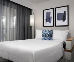 Photo 4 - Courtyard by Marriott Orlando East/UCF Area