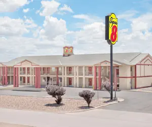 Photo 2 - Super 8 by Wyndham Van Horn