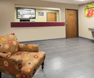 Photo 3 - Super 8 by Wyndham Dwight