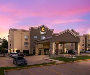 Photo 2 - Comfort Inn & Suites Covington - Mandeville