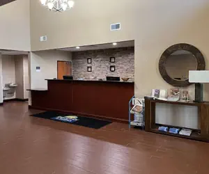Photo 3 - Days Inn & Suites by Wyndham Manheim Lebanon