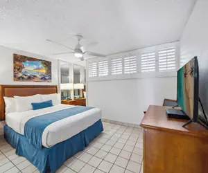 Photo 4 - Maui Schooner Resort