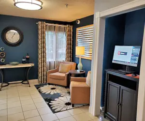 Photo 3 - MainStay Suites Kansas City Overland Park