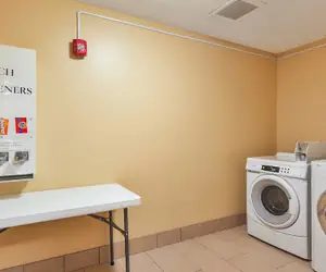 Photo 2 - Holiday Inn Exp Winston Salem by IHG