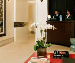 Photo 4 - City Club Hotel