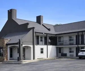 Photo 2 - Antioch Quarters Inn and Suites