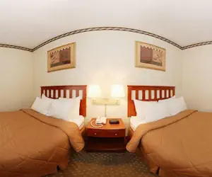 Photo 3 - Crescent Hotel