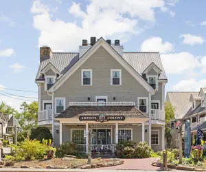 Photo 2 - Artists Colony Inn