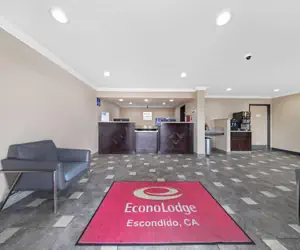 Photo 3 - Econo Lodge Inn & Suites Escondido Downtown