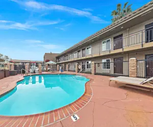 Photo 2 - Econo Lodge Inn & Suites Escondido Downtown