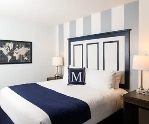 Photo 5 - Marker 8 Hotel & Marina