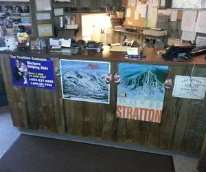 Photo 3 - The Chalet Motel, A Travelodge by Wyndham