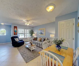 Photo 3 - Merrimac 43