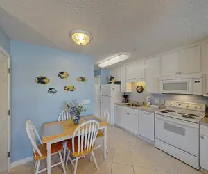 Photo 4 - Merrimac 43