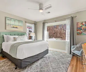 Photo 5 - Historic Mountain Ave Bungalow - Walk Everywhere!